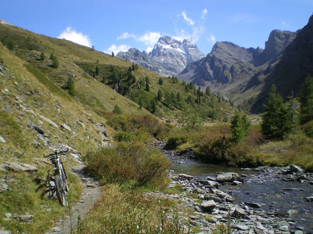 Zum Passo di Losetta (2872m)